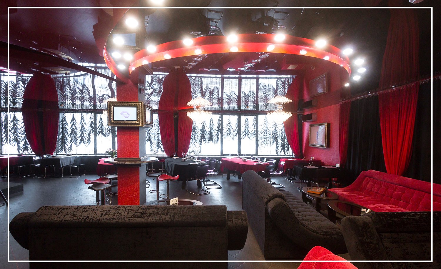 фотография зала для мероприятия Рестораны Suits Bar на 120 номеров Краснодара